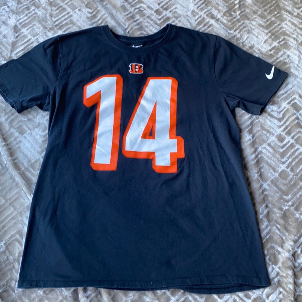 Nike Bengals large t shirt. Very good.